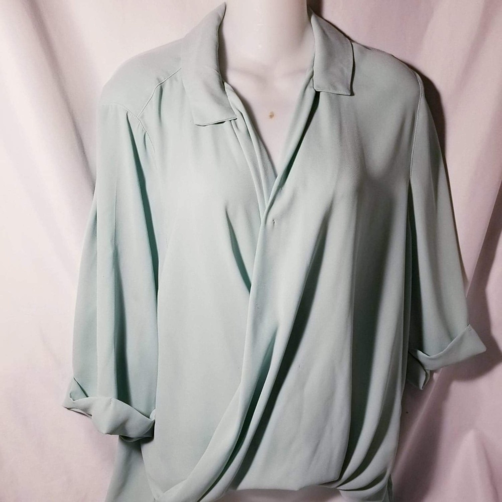 Mint Olive and Oak Blouse Size Small